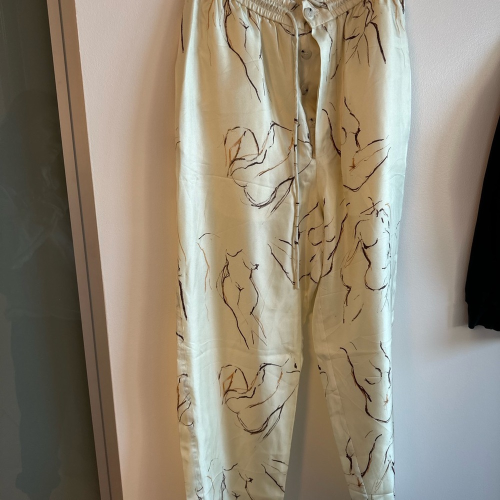 Stylish Cream Patterned women’s pants